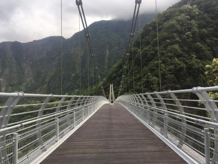 山月吊橋02
